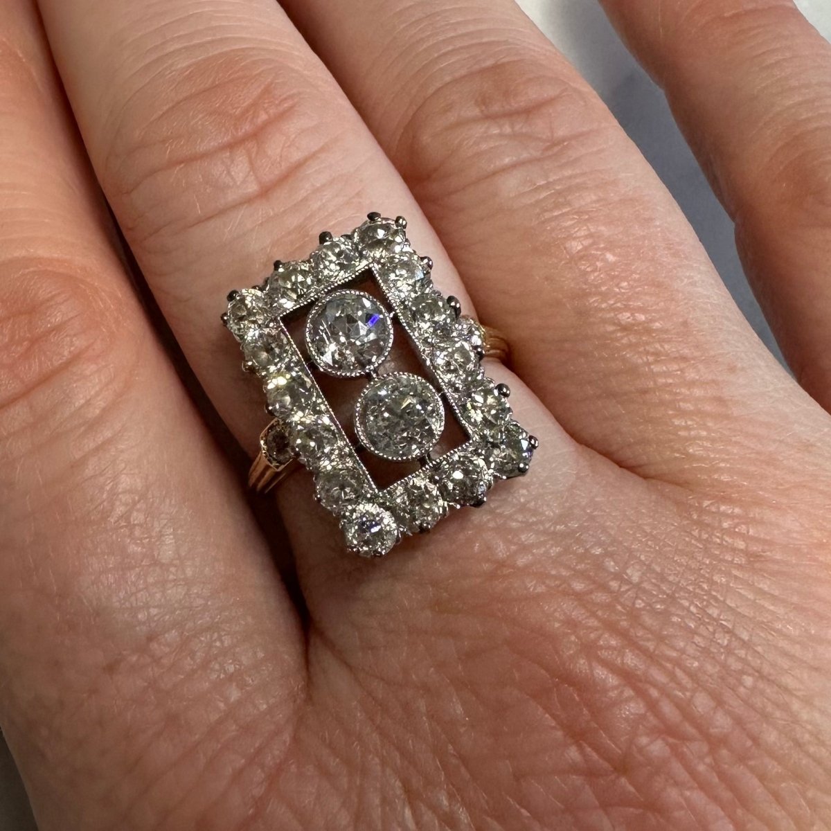 Bague Marquise en or jaune, or blanc et diamants - Castafiore