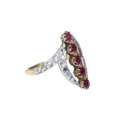 Bague Marquise en or jaune, platine, rubis et diamants - Castafiore