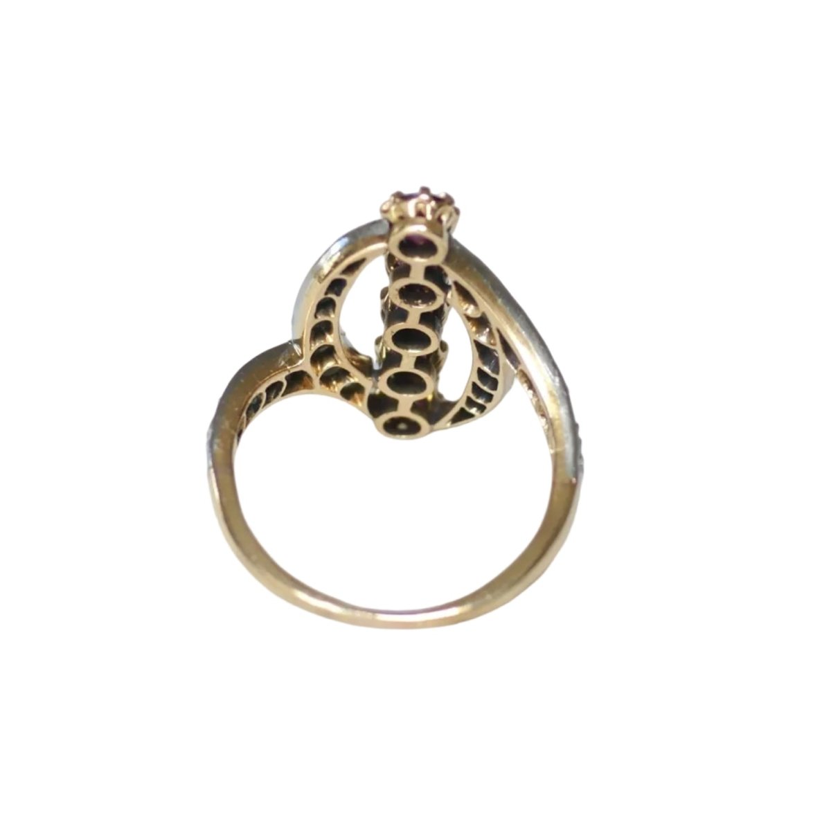 Bague Marquise en or jaune, platine, rubis et diamants - Castafiore