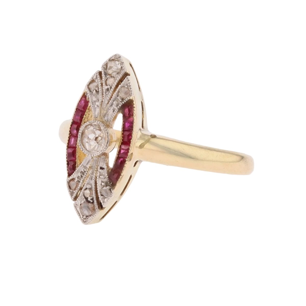 Bague Marquise en or jaune, platine, rubis et diamants - Castafiore