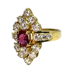 Bague Marquise en or jaune, rubis, et diamants - Castafiore