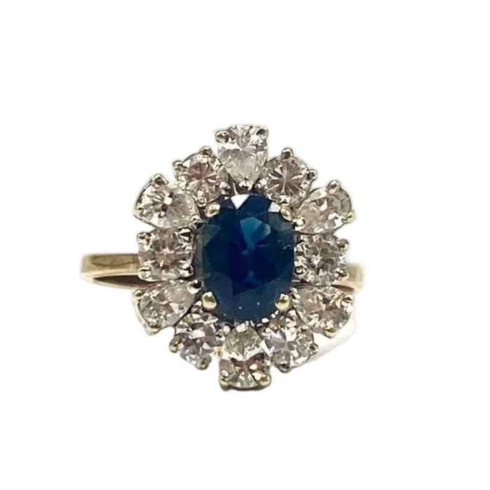 Bague Marquise en or jaune, saphir et diamants - Castafiore