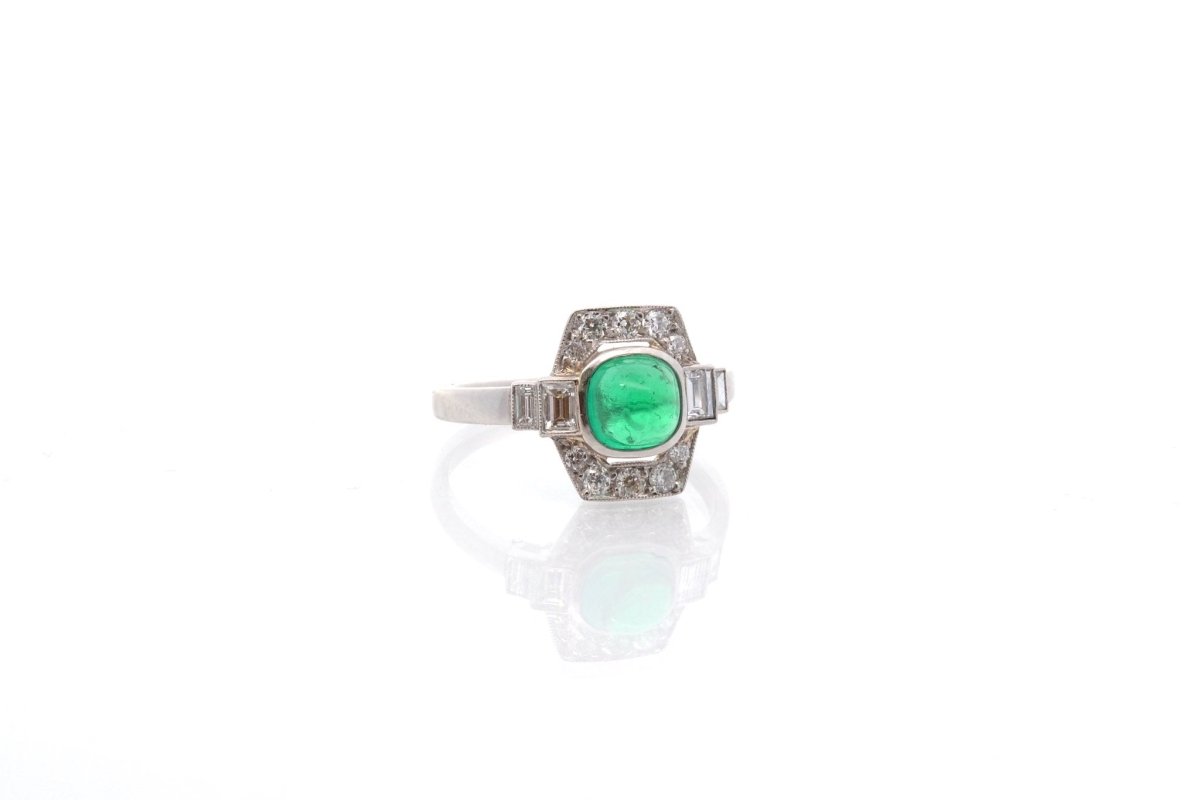 Bague Marquise en platine, émeraude et diamant - Castafiore