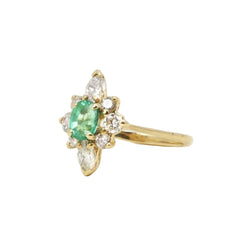 Bague marquise or jaune émeraude ovale diamants - Castafiore