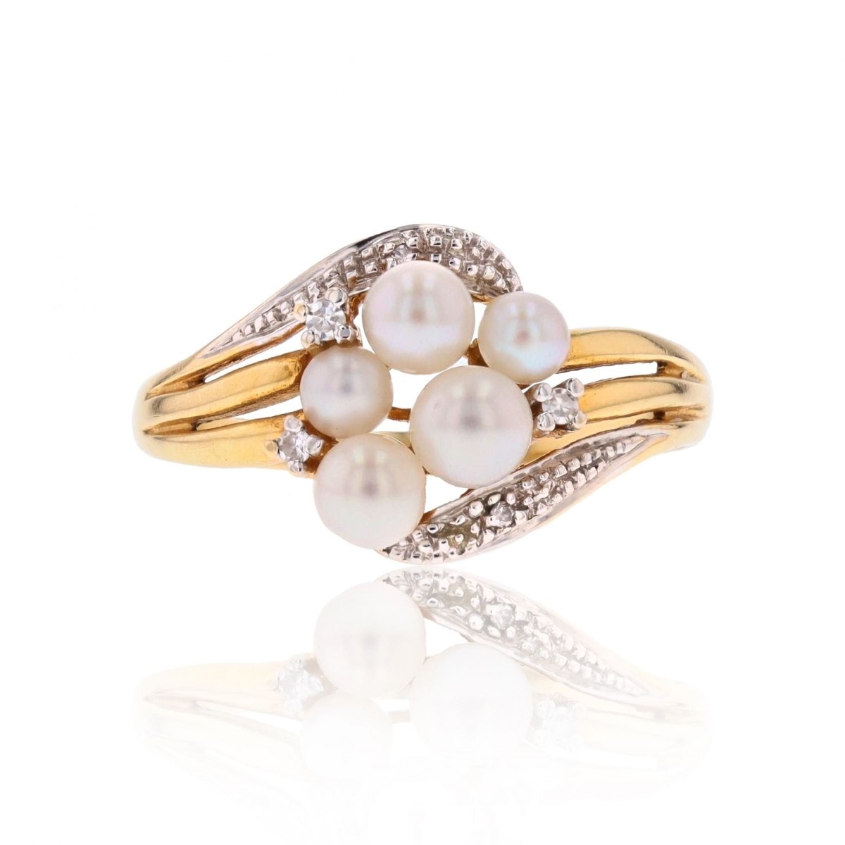 Bague moderne en or jaune et or blanc avec diamants et perles de culture - Castafiore