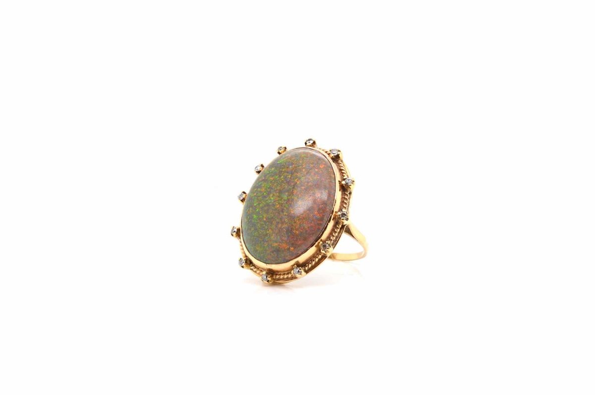 Bague opale et diamants en or jaune 18k - Castafiore