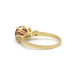Bague Or 750‰, rubis synthétique et diamants - Castafiore