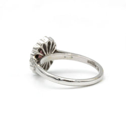 Bague - Or blanc, rubis et diamants - Castafiore