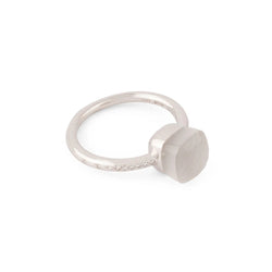 Bague or gris de la maison Pomellato,modèle Nudo - Castafiore