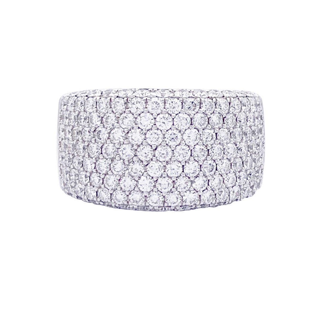 Bague pavage or blanc, diamants. - Castafiore