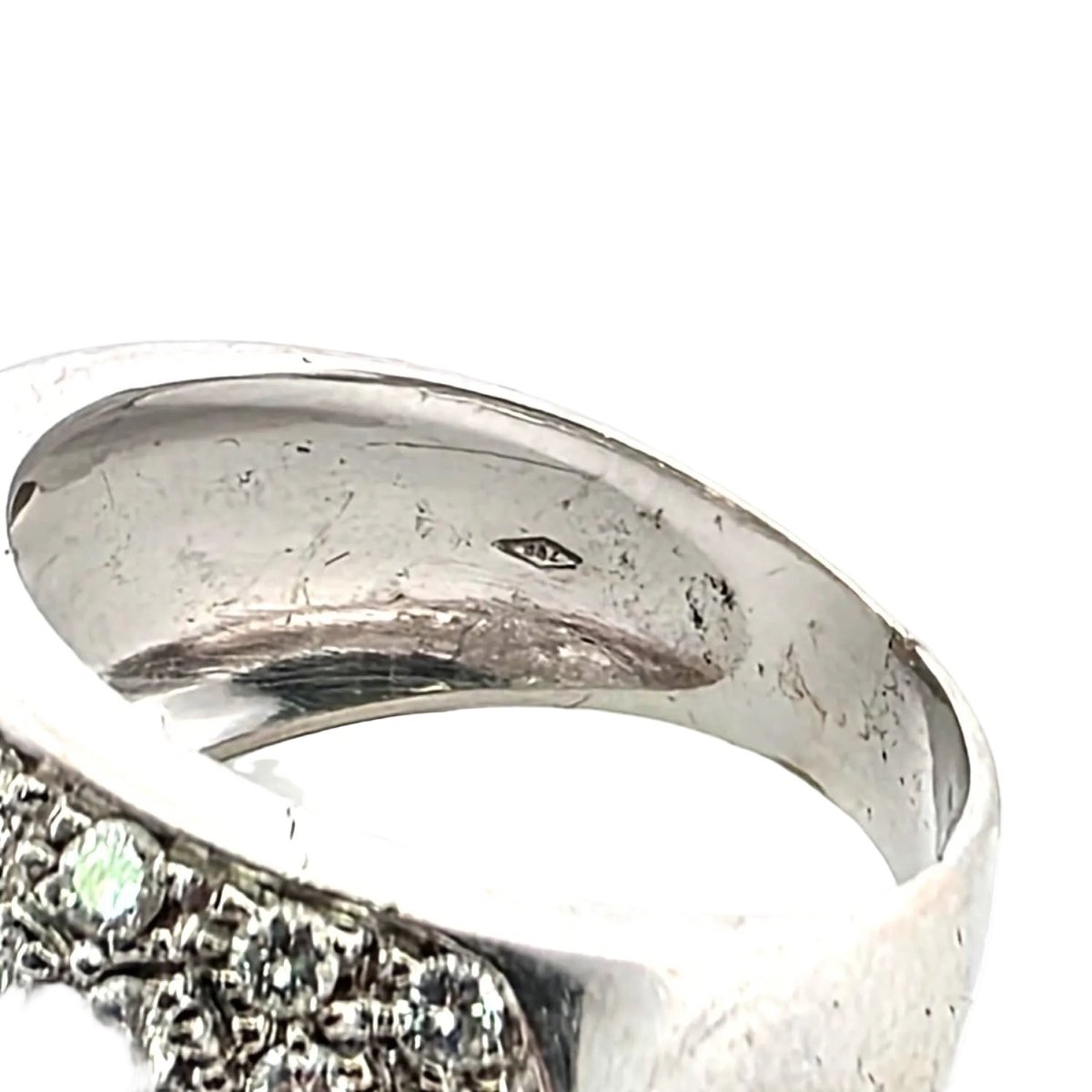 Bague Pavée en or blanc et diamants - Castafiore