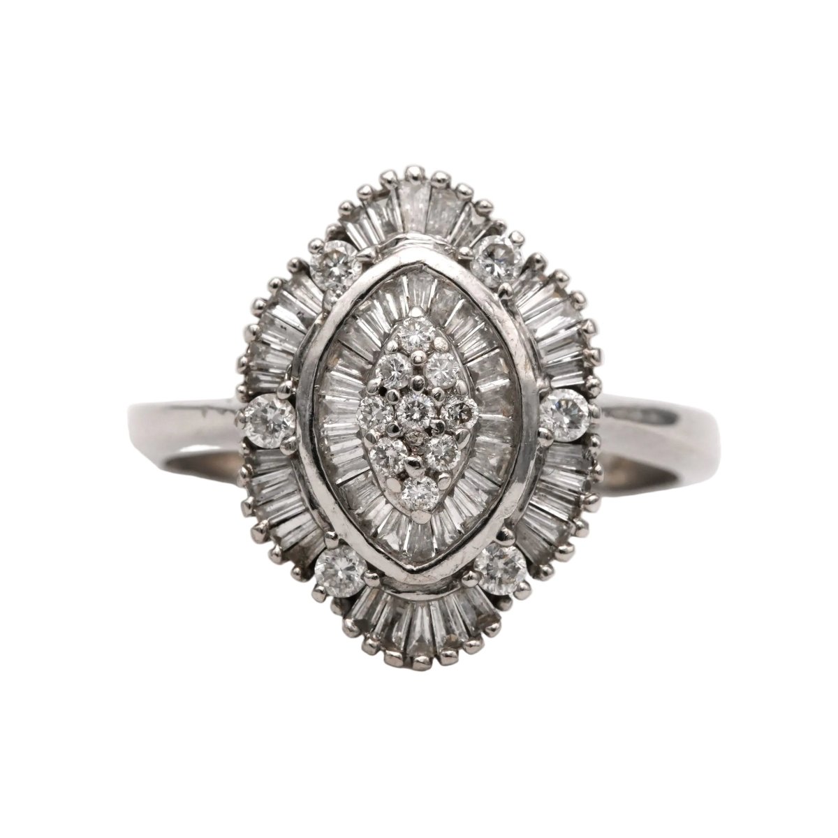 Bague Pavée en or blanc et diamants - Castafiore