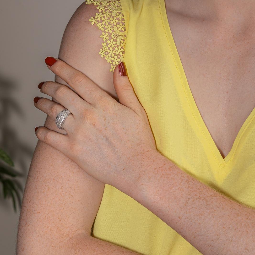 Bague Pavée en or blanc et diamants - Castafiore