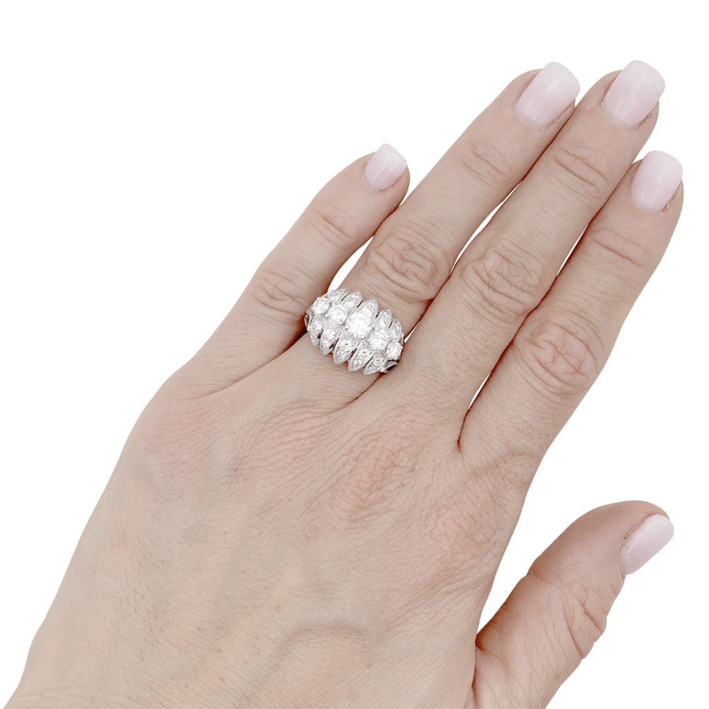 Bague Pavée MELLERIO en platine et diamants - Castafiore