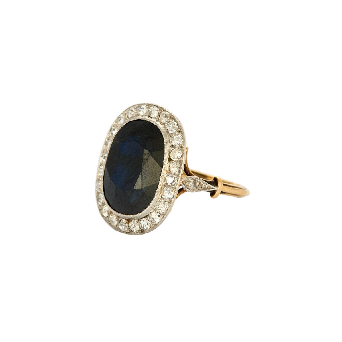 Bague Pompadour Belle en or jaune, or blanc, saphir et diamants - Castafiore