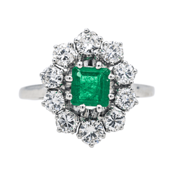 Bague Pompadour en or blanc, émeraude et diamants - Castafiore