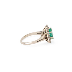 Bague Pompadour en or blanc émeraude et diamants - Castafiore