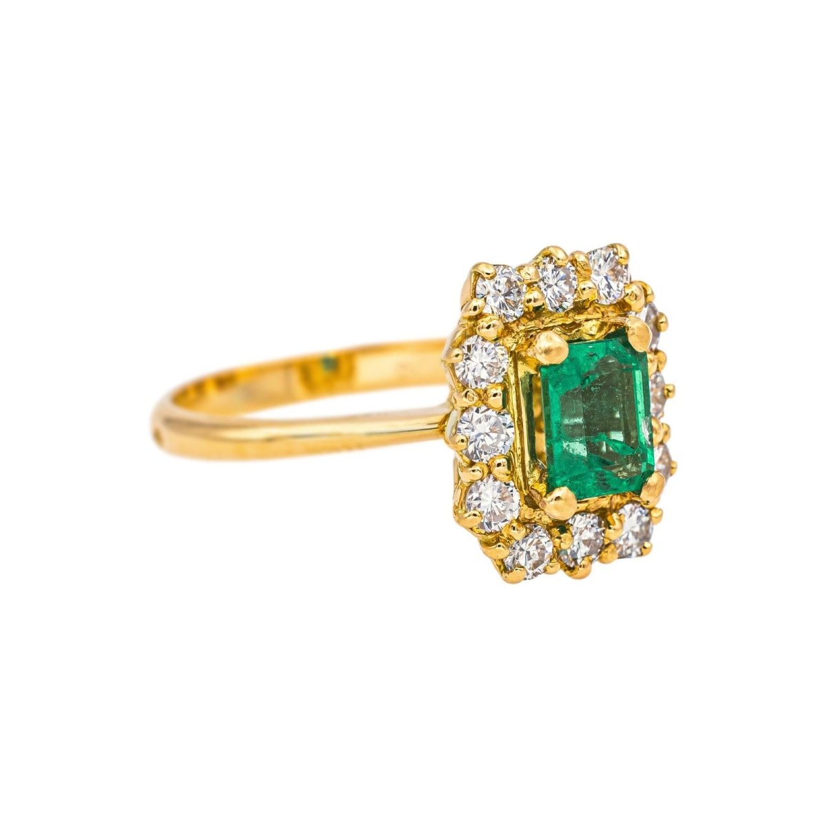 Bague Pompadour en or jaune, émeraude et diamants - Castafiore