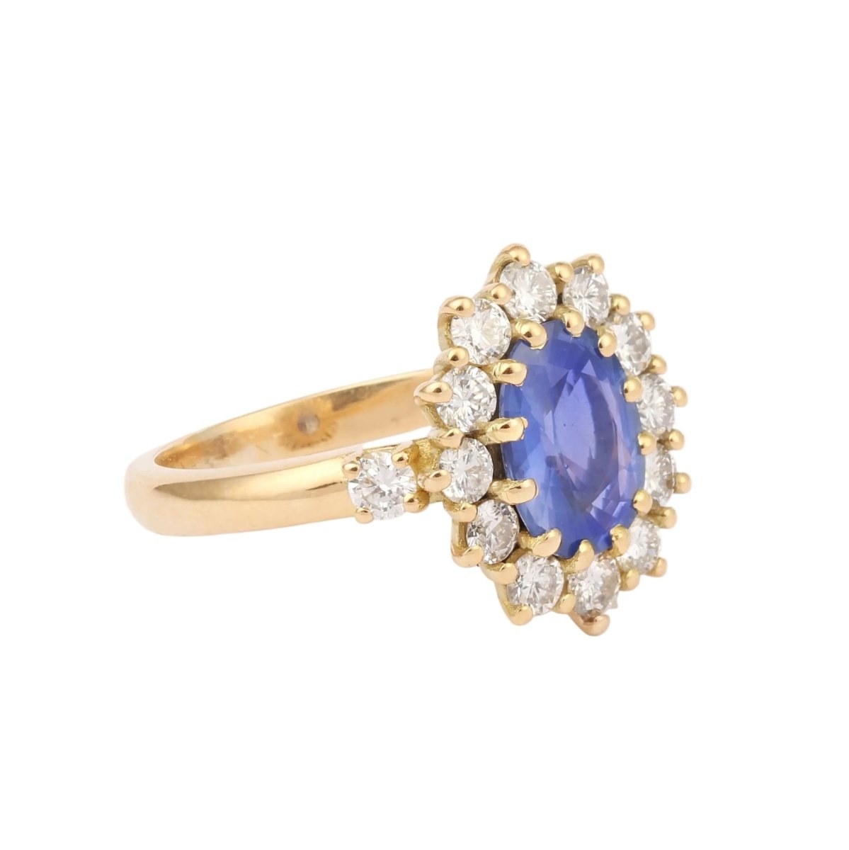 Bague Pompadour en or jaune, saphir, et diamants - Castafiore