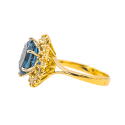 Bague Pompadour en or jaune, topaze et diamants - Castafiore
