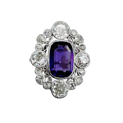 Bague Pompadour en platine, améthyste et diamants - Castafiore