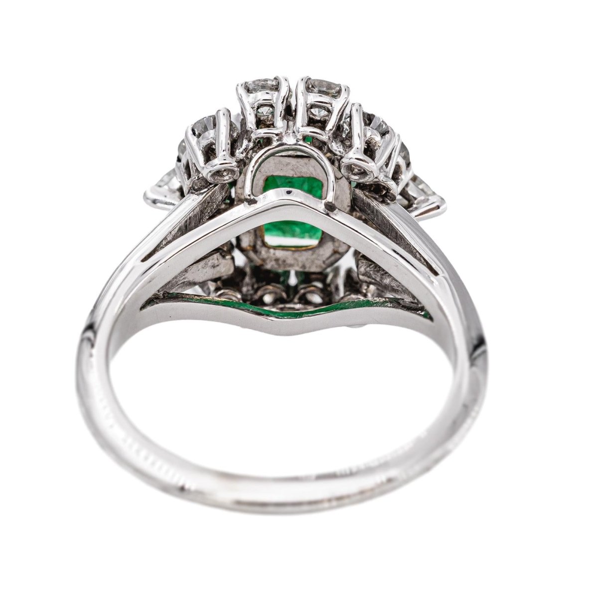 Bague Pompadour Or blanc Emeraude - Castafiore