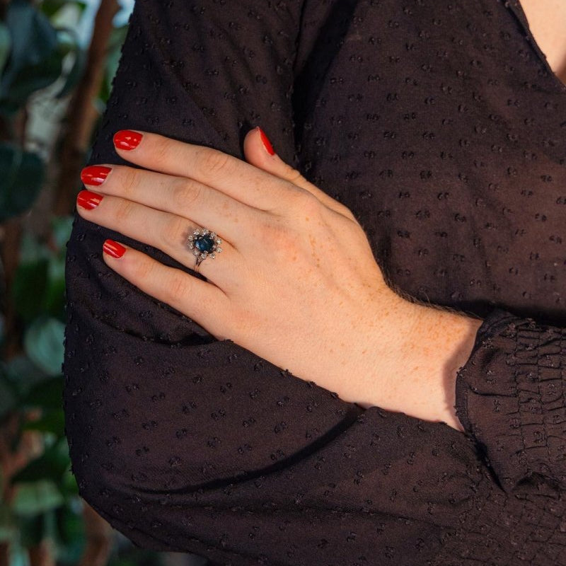 Bague Pompadour Or blanc Saphir - Castafiore