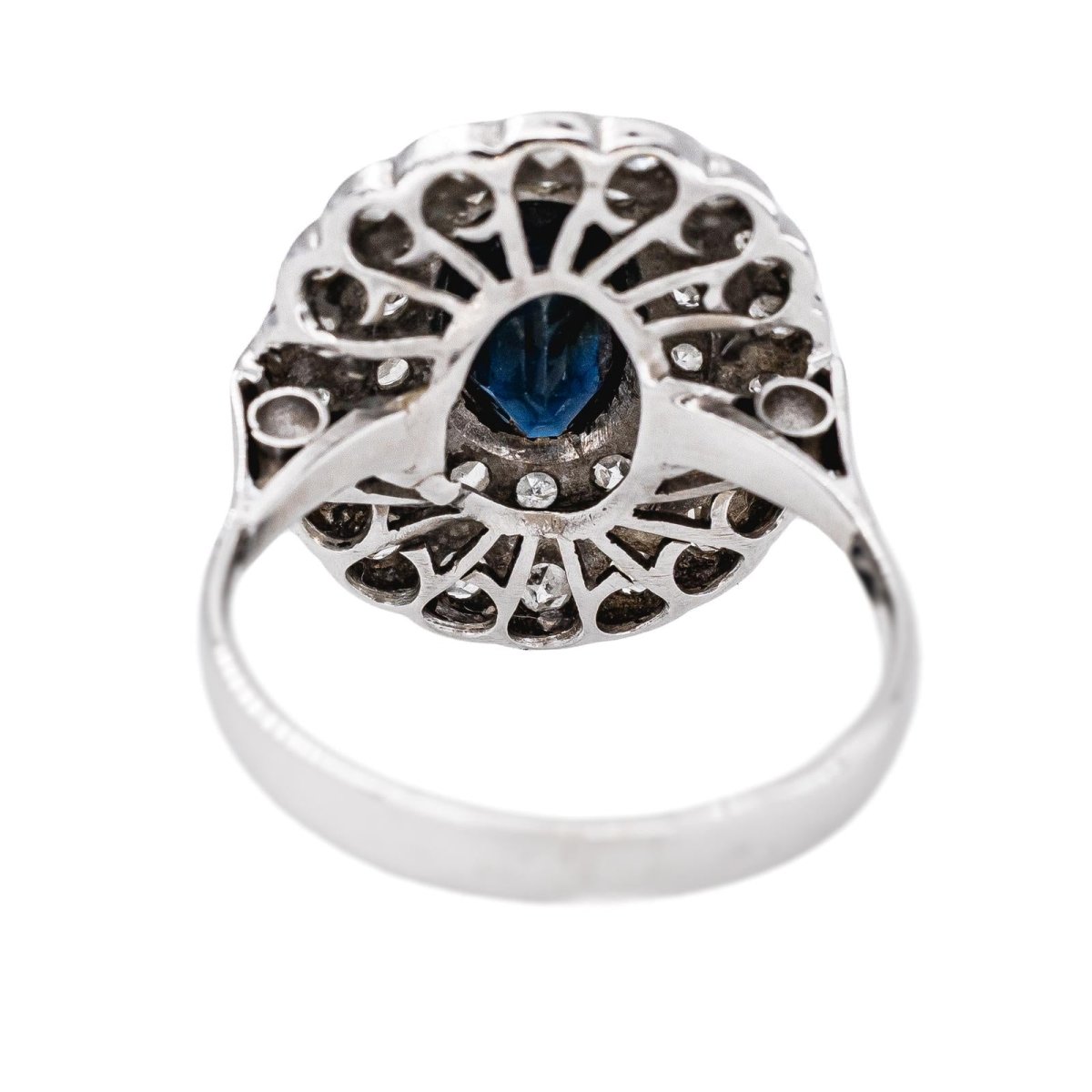 Bague Pompadour Or blanc Saphir - Castafiore