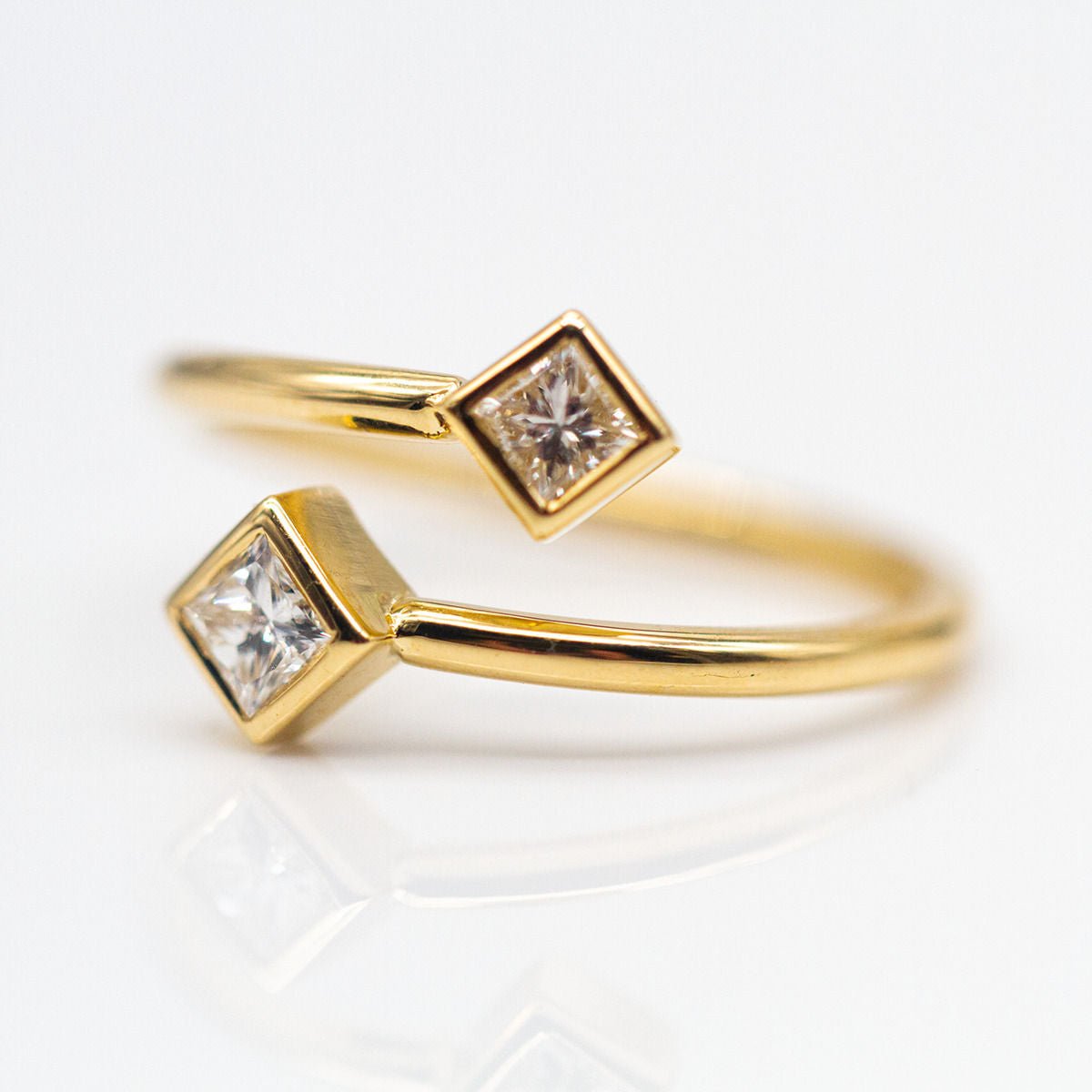 Bague PRINCESS en or jaune et diamants - Castafiore