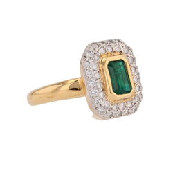 Bague rectangulaire en or jaune et blanc avec émeraude et diamants - Castafiore