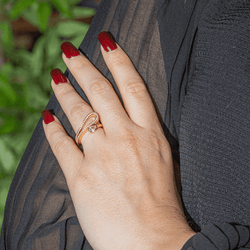 Bague REPOSSI "Serti inversé" en or rose et diamant - Castafiore
