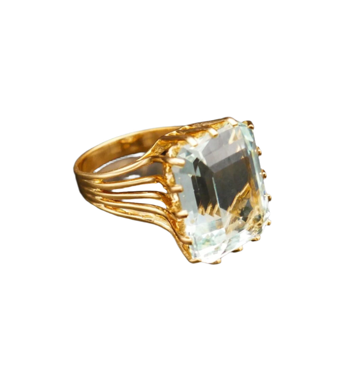 Bague Sertie d'Une Aigue Marine, Or Jaune 18 Carats. - Castafiore