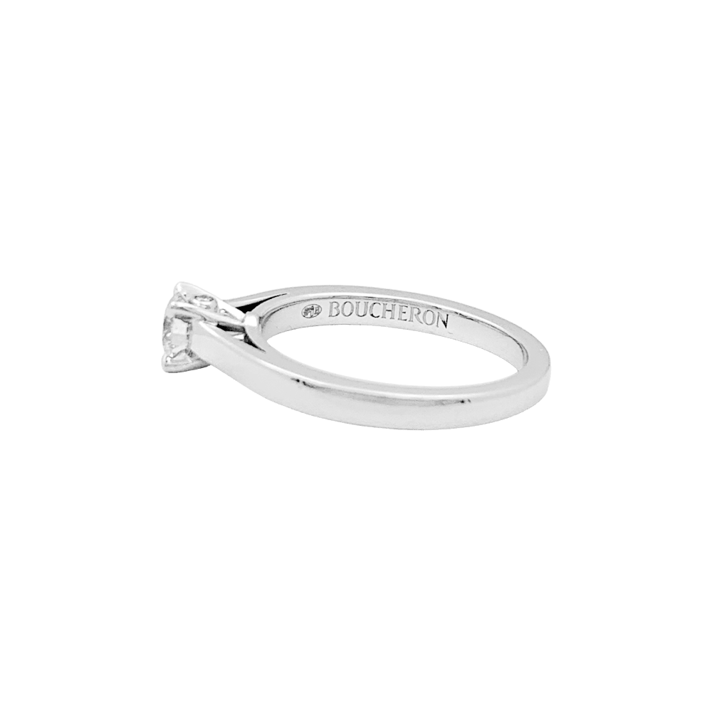Bague Solitaire BOUCHERON "Beloved" en platine et diamant - Castafiore