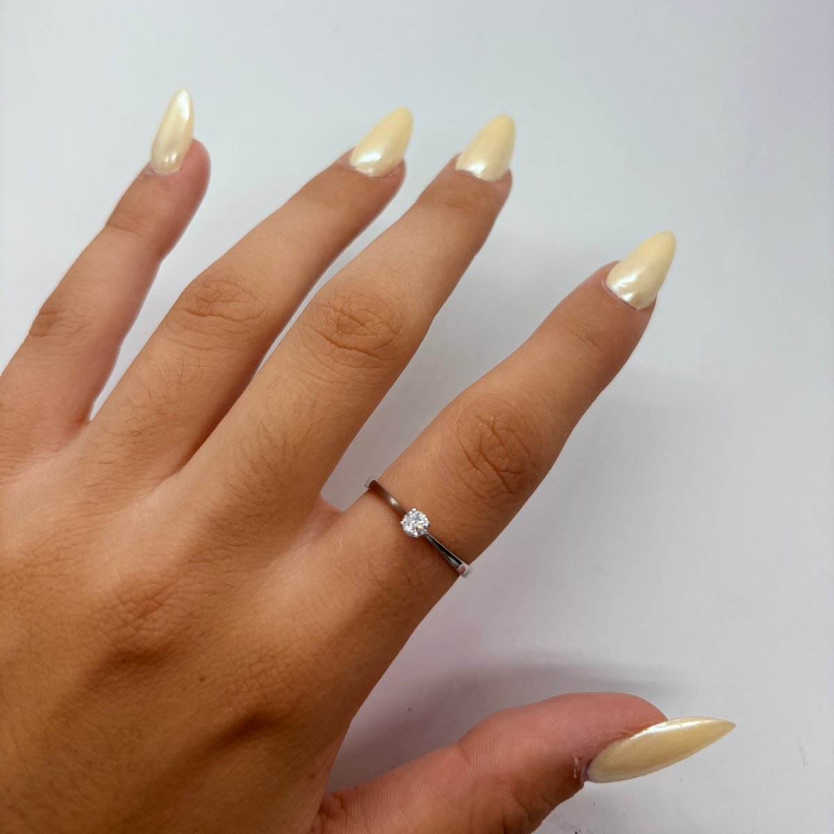 Bague Solitaire en or blanc et diamant - Castafiore