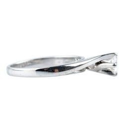 Bague Solitaire en or blanc et diamant - Castafiore