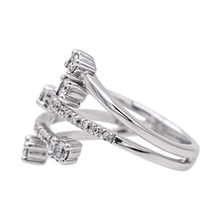 Bague Solitaire en or blanc et diamants - Castafiore