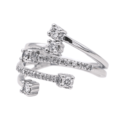 Bague Solitaire en or blanc et diamants - Castafiore