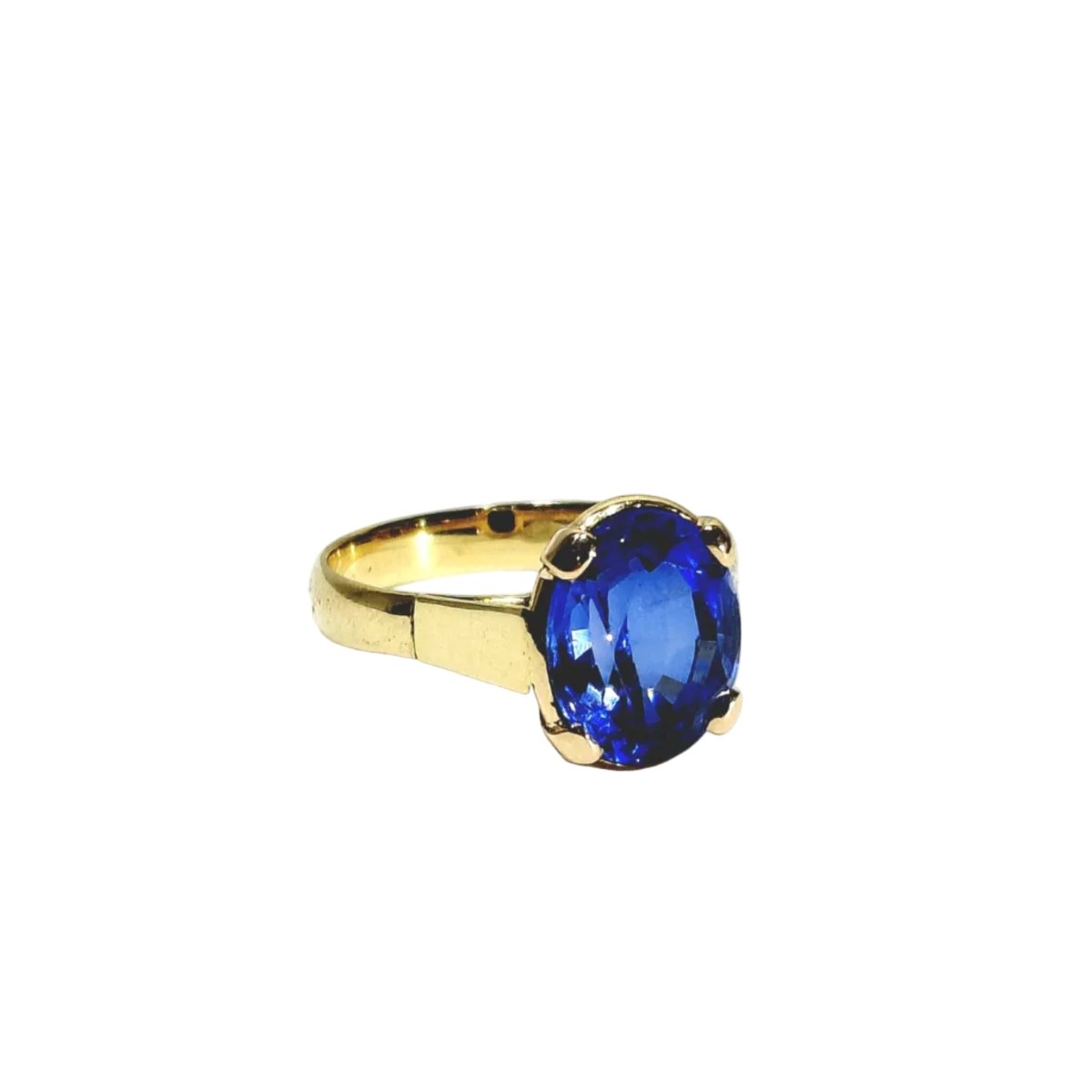 Bague Solitaire en or jaune et saphir - Castafiore