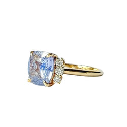 Bague Solitaire en or jaune, saphir et diamants - Castafiore