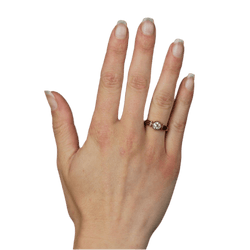 Bague Solitaire en or rose et diamant - Castafiore