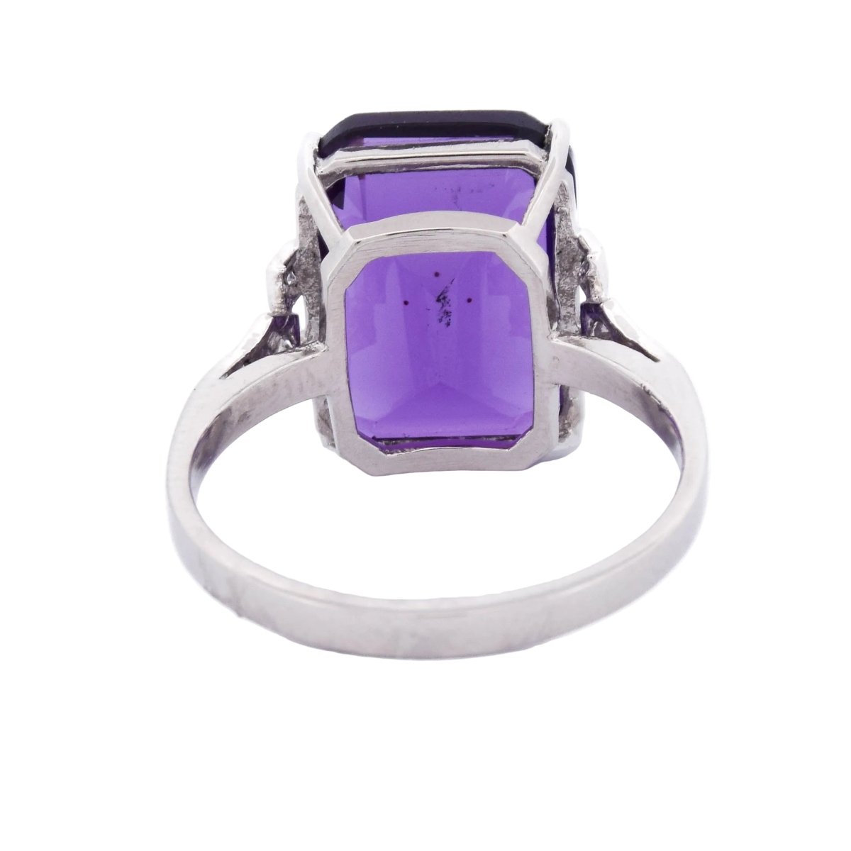 Bague Solitaire en platine, améthyste et diamants - Castafiore