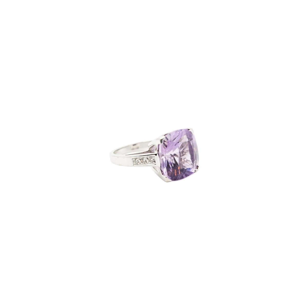 Bague Solitaire MAUBOUSSIN "Gueule d'amour" en or blanc, améthyste et diamants - Castafiore