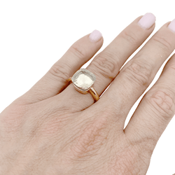 Bague Solitaire POMELLATO "Nudo Classic" en or rose et topaze - Castafiore