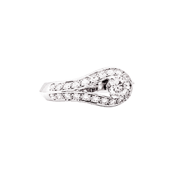 Bague Solitaire VAN CLEEF & ARPELS "Solitaire Couture" en platine et diamants - Castafiore