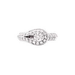 Bague Solitaire VAN CLEEF & ARPELS "Solitaire Couture" en platine et diamants - Castafiore