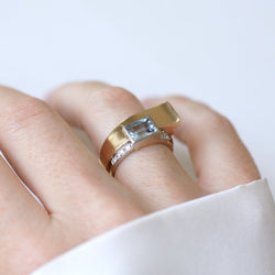 Bague Tank en or jaune, platine, aigue-marine et diamants - Castafiore