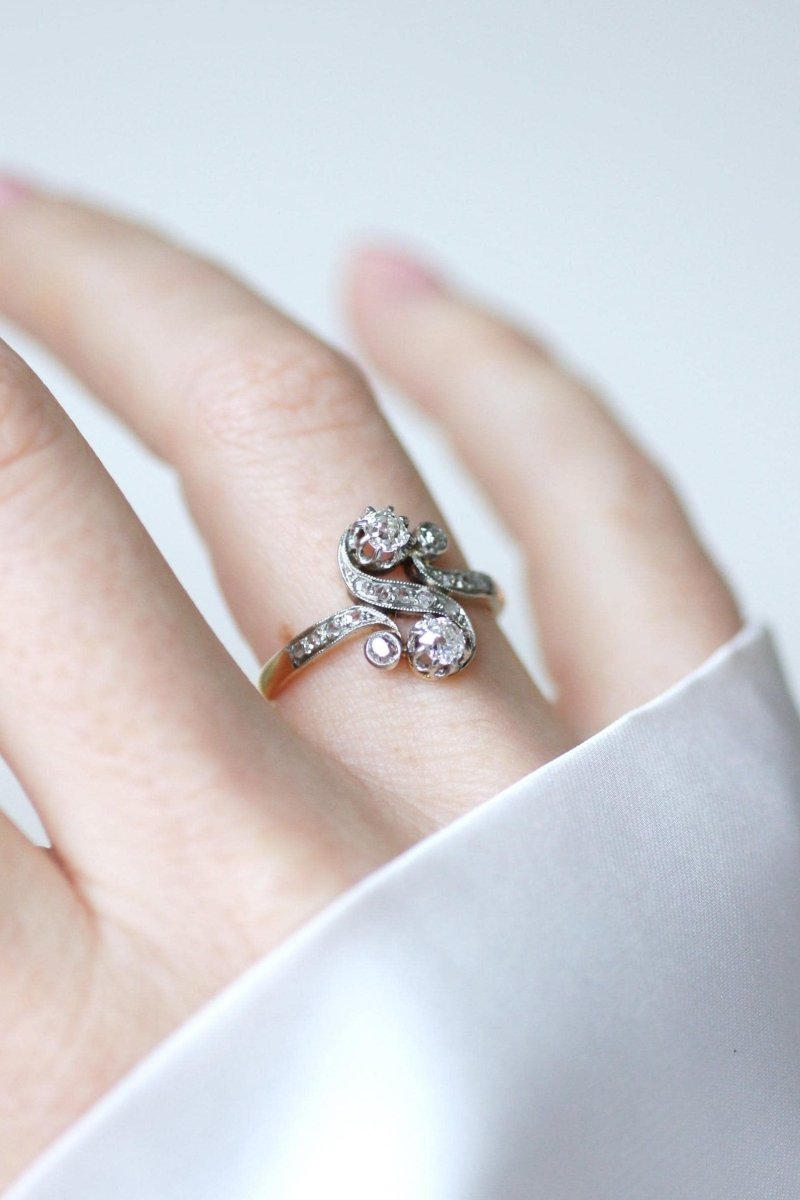 Bague Toi et Moi Diamants 0,55 Ct sur Or et Platine Belle Epoque - Castafiore