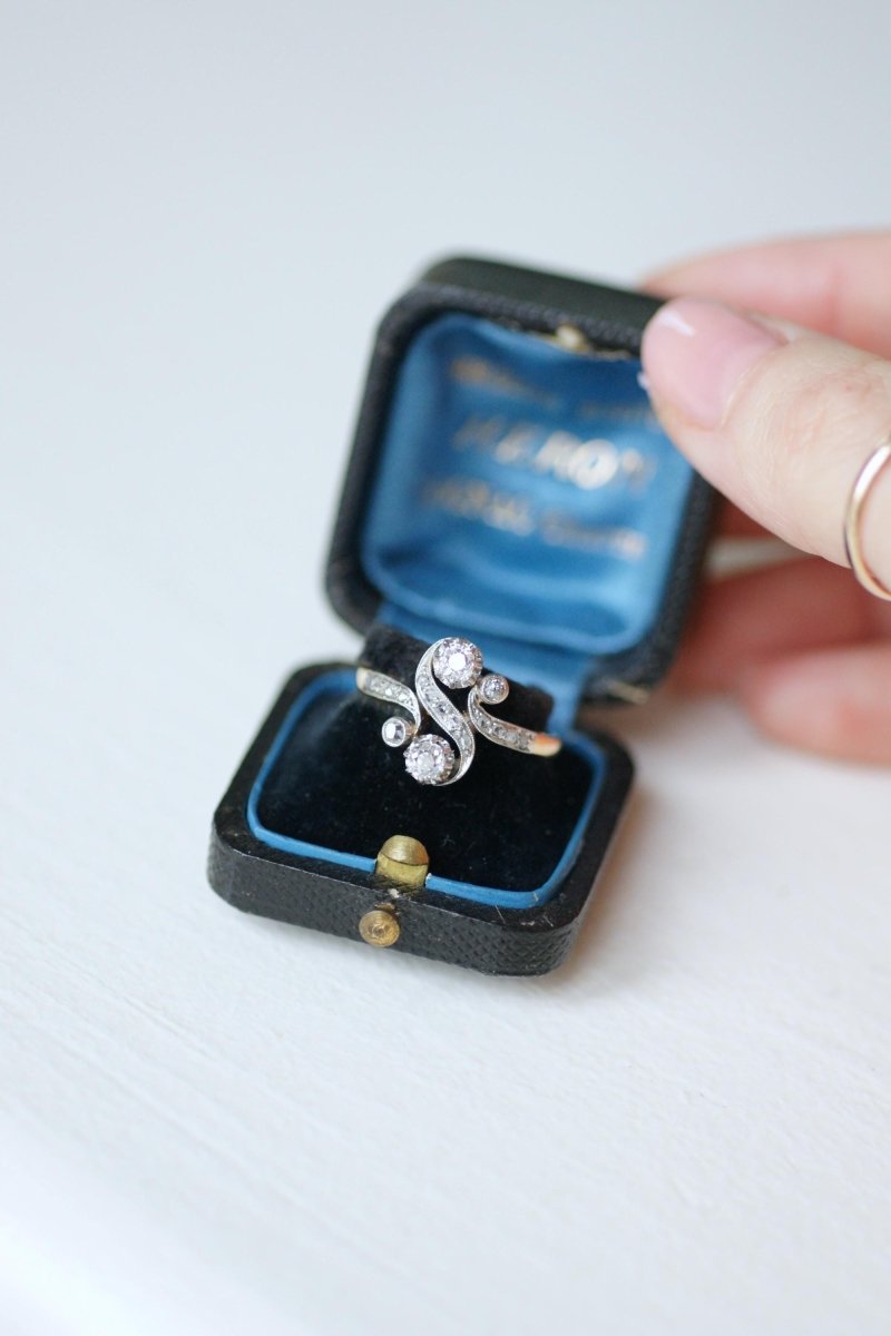 Bague Toi et Moi Diamants 0,55 Ct sur Or et Platine Belle Epoque - Castafiore