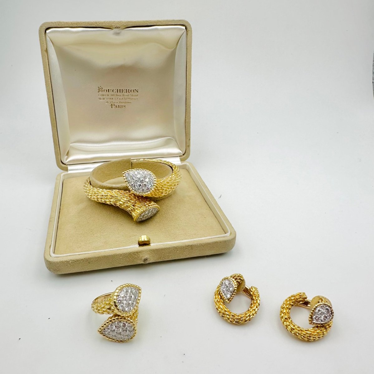 Bague Toi & Moi BOUCHERON "Serpent Bohème" en or jaune et diamants - Castafiore