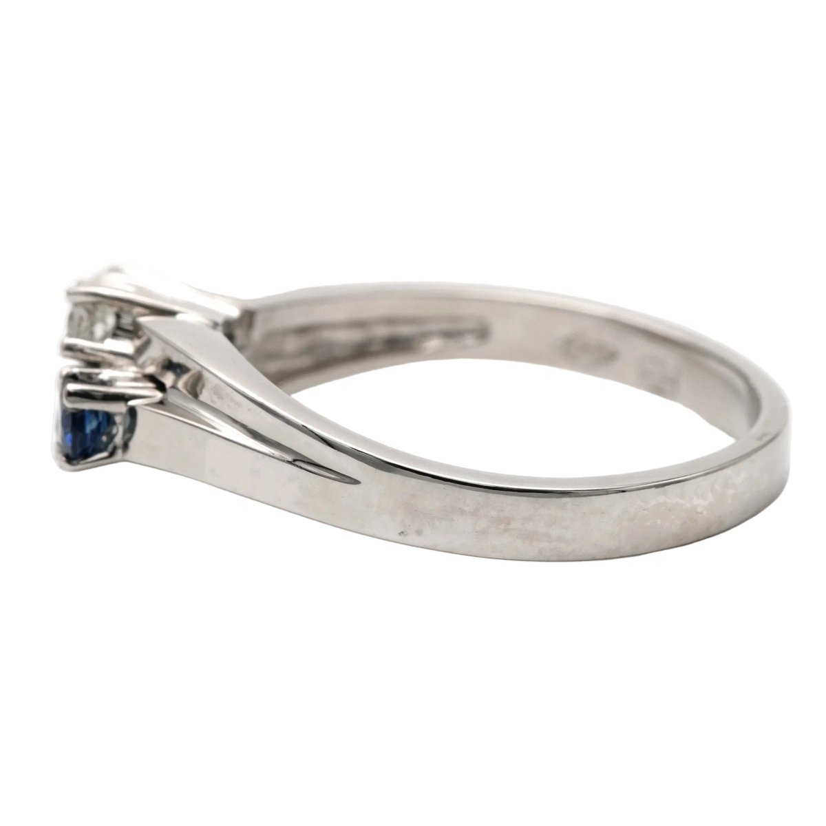 Bague Toi & Moi en or blanc, saphirs et diamants - Castafiore